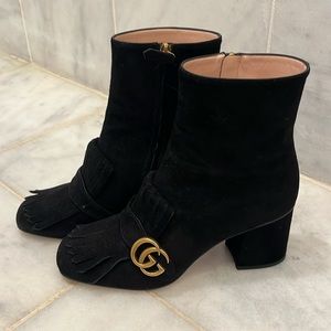 Gucci women Boots Size 10, Black Suede